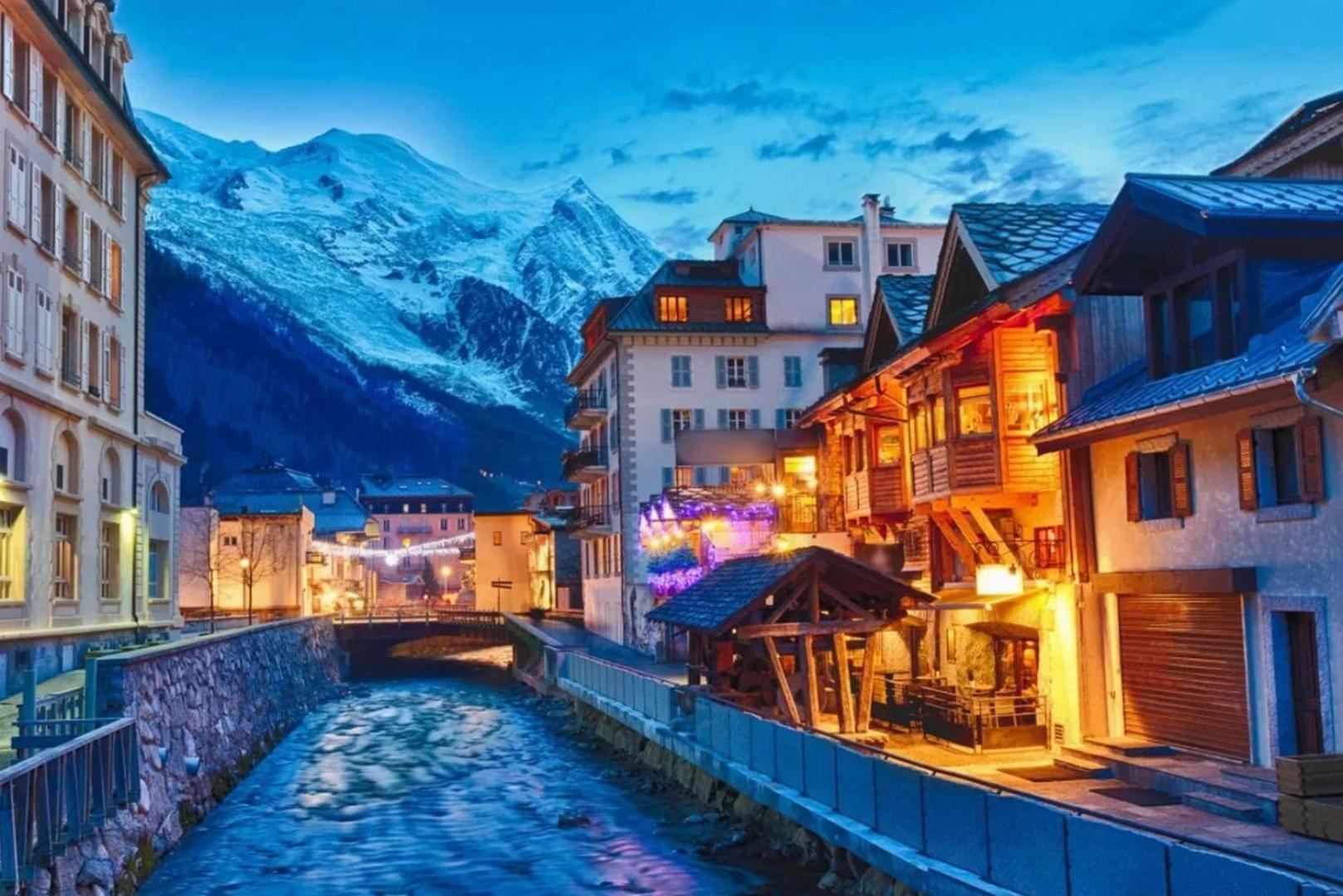 Apartment Au Bon Coin - Luxury Chamonix Hidden Haven, Mont Blanc View, Hot Tub And Garden מראה חיצוני תמונה