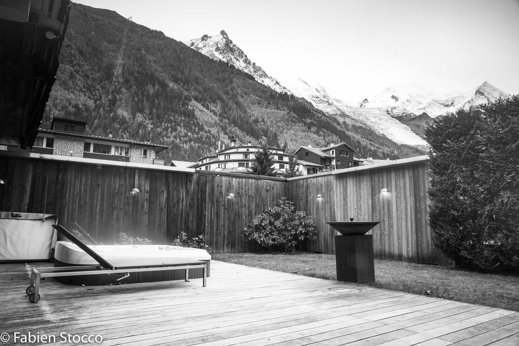 Apartment Au Bon Coin - Luxury Chamonix Hidden Haven, Mont Blanc View, Hot Tub And Garden מראה חיצוני תמונה