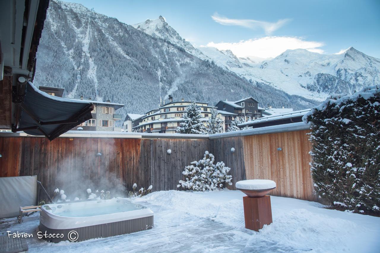 Apartment Au Bon Coin - Luxury Chamonix Hidden Haven, Mont Blanc View, Hot Tub And Garden מראה חיצוני תמונה