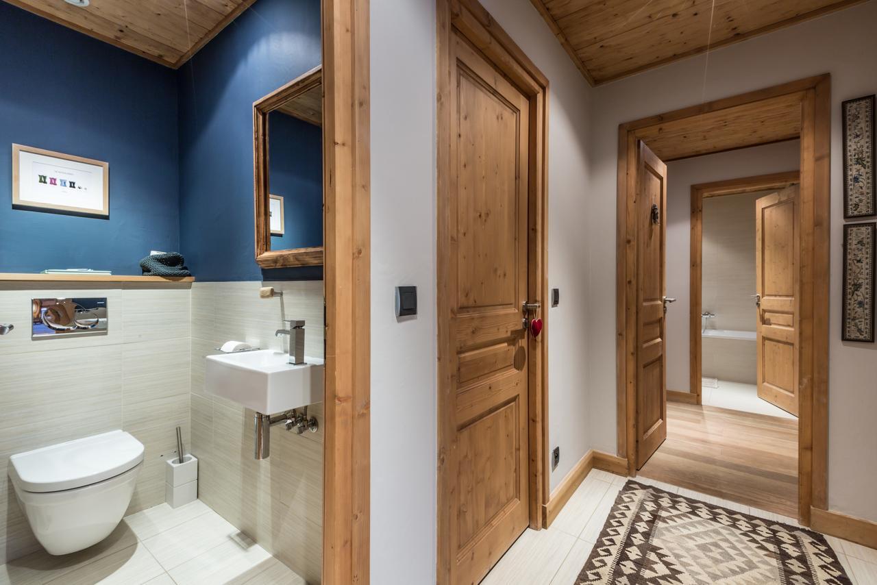 Apartment Au Bon Coin - Luxury Chamonix Hidden Haven, Mont Blanc View, Hot Tub And Garden מראה חיצוני תמונה