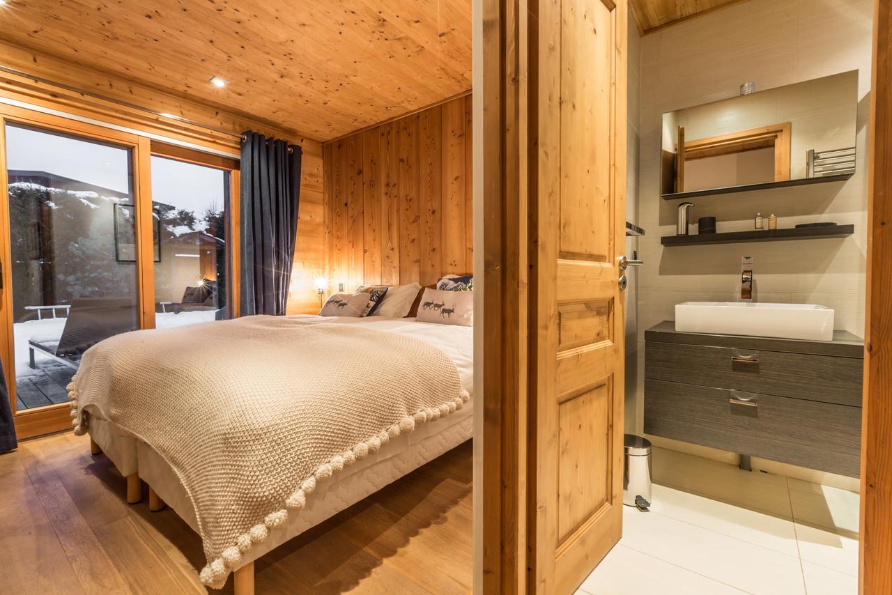Apartment Au Bon Coin - Luxury Chamonix Hidden Haven, Mont Blanc View, Hot Tub And Garden מראה חיצוני תמונה